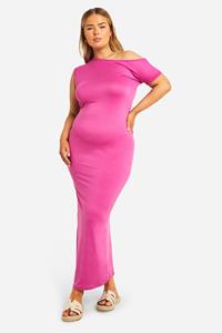 Boohoo Plus Off Shoulder Super Maxi Jurk, Magenta
