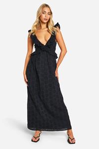 Boohoo Broderie Maxi Jurk Met Ruches En Laag Decolleté, Black