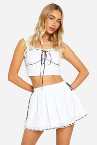 Boohoo Contrasterend Broderie Mini Rokje Met Strik, White