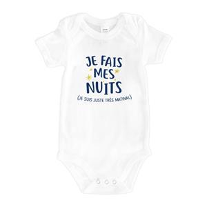 We are family Romper - IK SLAAP MIJN NACHTEN (Ik ben gewoon heel OCHTEND) 3/6 mois wit