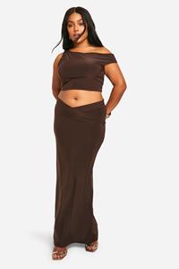 Boohoo Plus Strakke Top Met Dubbele Schouders En Maxi Rok Met V-Tailleband Set, Chocolate