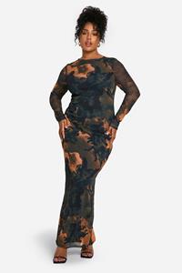 Boohoo Plus Mesh Maxi Jurk Met Print En Laag Uitgesneden Rug, Multi