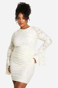 Boohoo Plus Jacquard Bloemen Mini Jurk Met Wijde Mouwen, Ivory
