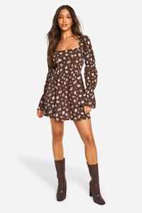 Boohoo Melkmeisjes Skater Jurk Met Korset Bloemen En Pofmouwen, Brown