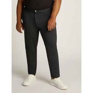 Calvin Klein Chino BT_COMFORT KNIT TAPERED PANT in grote maten met logo-embossing