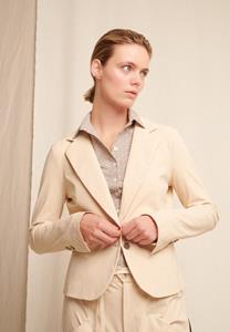 Jane Lushka Jassen Blazers Beige