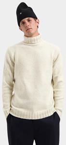 Dstrezzed Ds ove turtleneck