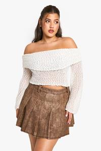 Boohoo Plus Geplooide Bouclé Top Met Uitgesneden Hals, White