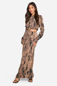 Boohoo Geweven Monochrome Tie Dye Flared Maxi Rok, Taupe