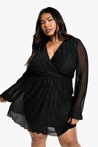 Boohoo Plus Plisse Skater Jurk, Black