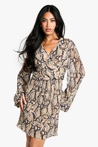 Boohoo Plus Plisse Slangenprint Skater Jurk, Grey
