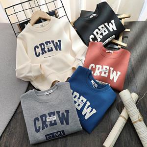 EG76LD Mode puur katoen kinderkleding jongens letterprint trui los casual T-shirt lente en herfst top trui 100 zwart