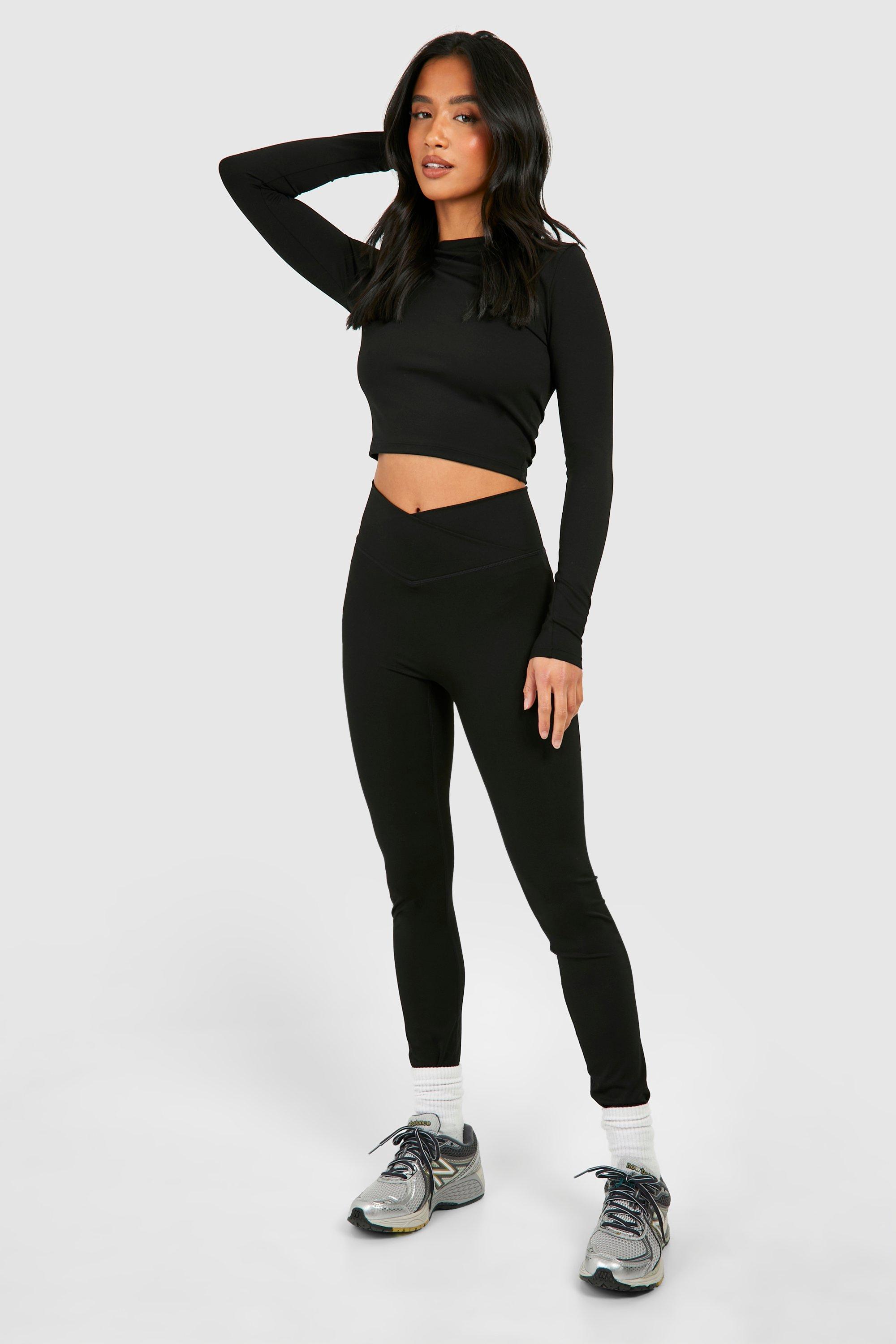 Boohoo Petite Super Zachte Leggings Met Perzikhuid En V-Taille, Black