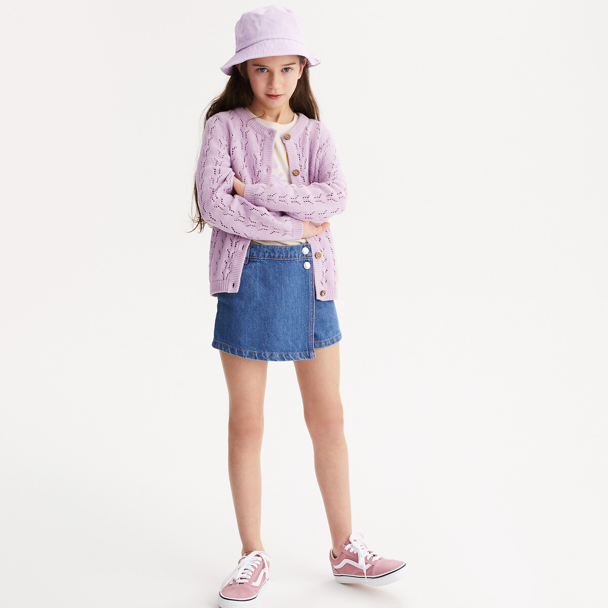 Gebreid vest met knoopsluiting, in ajour tricot