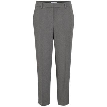 Broek Vila -