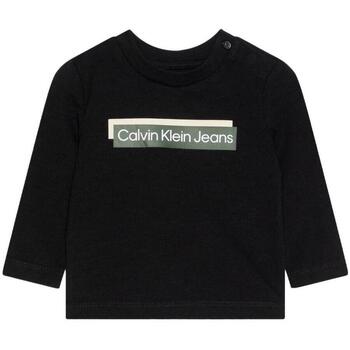 T-shirt Calvin Klein Jeans -