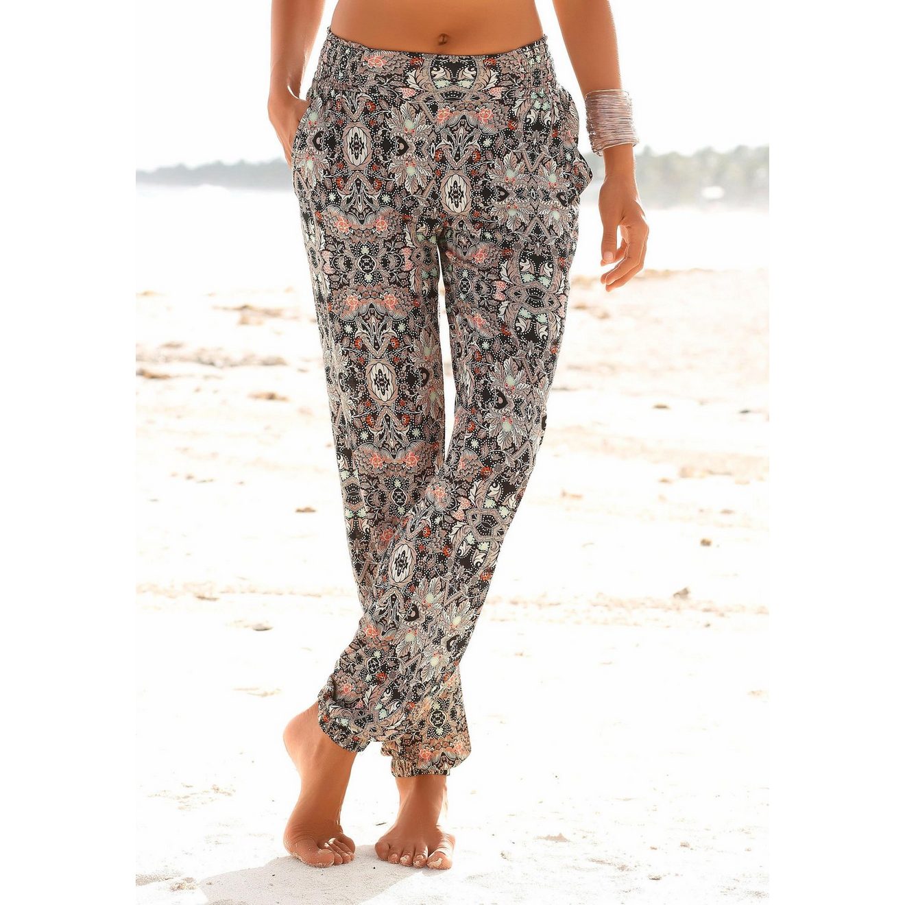s.Oliver RED LABEL Beachwear Strandbroek met all-over print en zakken, stoffen broek, zomerbroek, elastisch