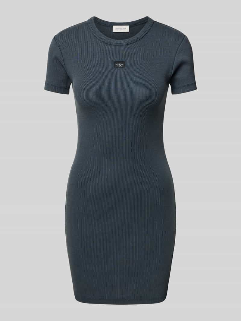 Calvin Klein Jeans T-shirtjurk met labelpatch en ronde hals