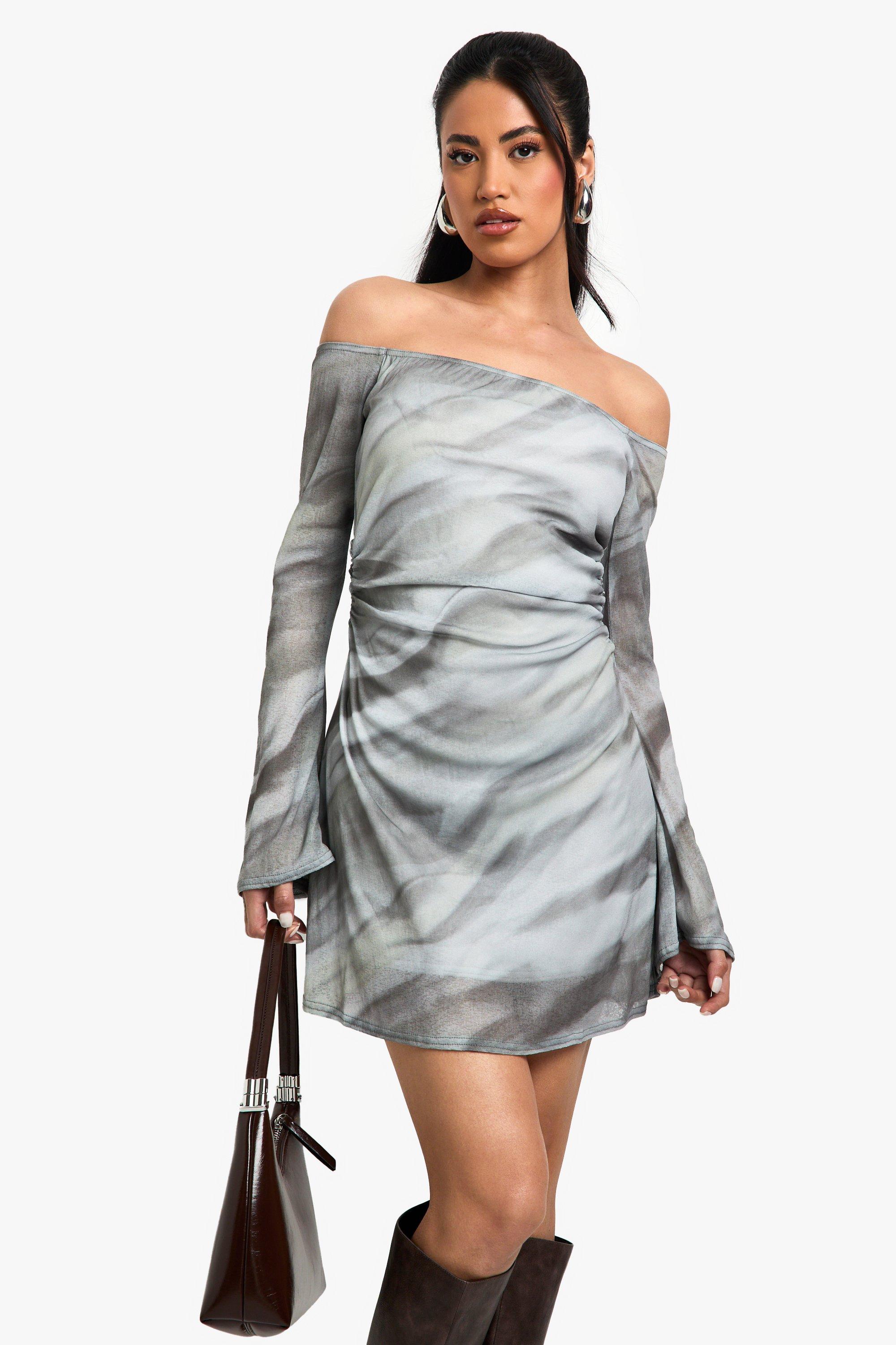 Boohoo Geplooide Mini Jurk Met Uitgesneden Hals En Opdruk, Grey