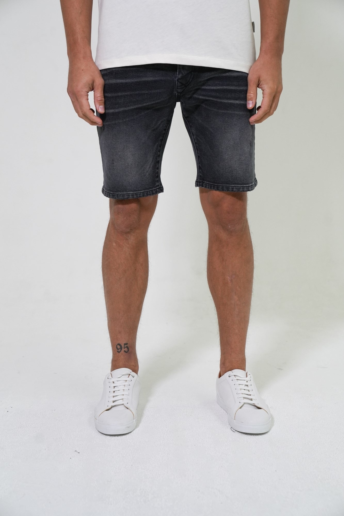Kultivate Jeans Short Liam Smoke 