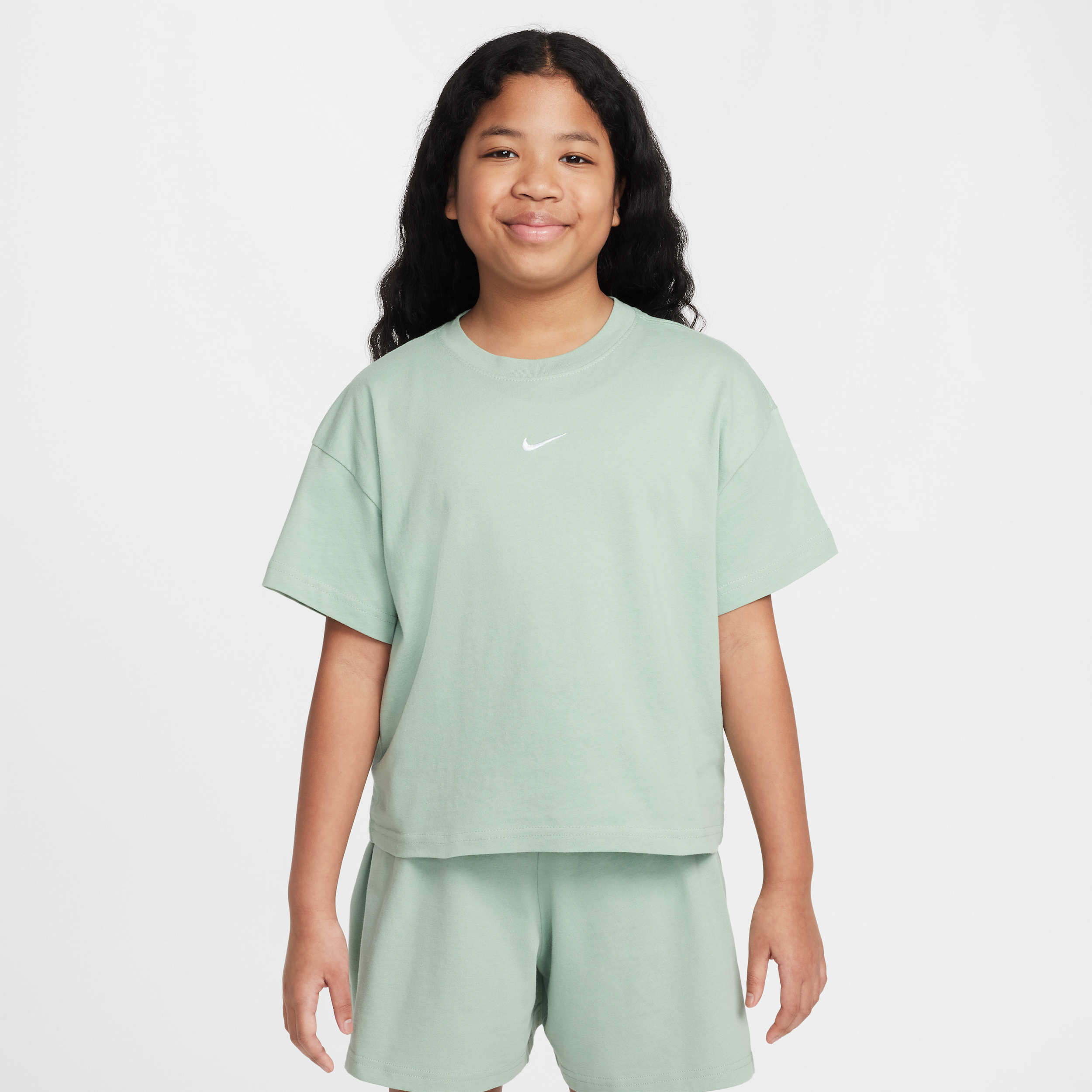 Nike Sportswear Essential T-shirt voor meisjes - Groen