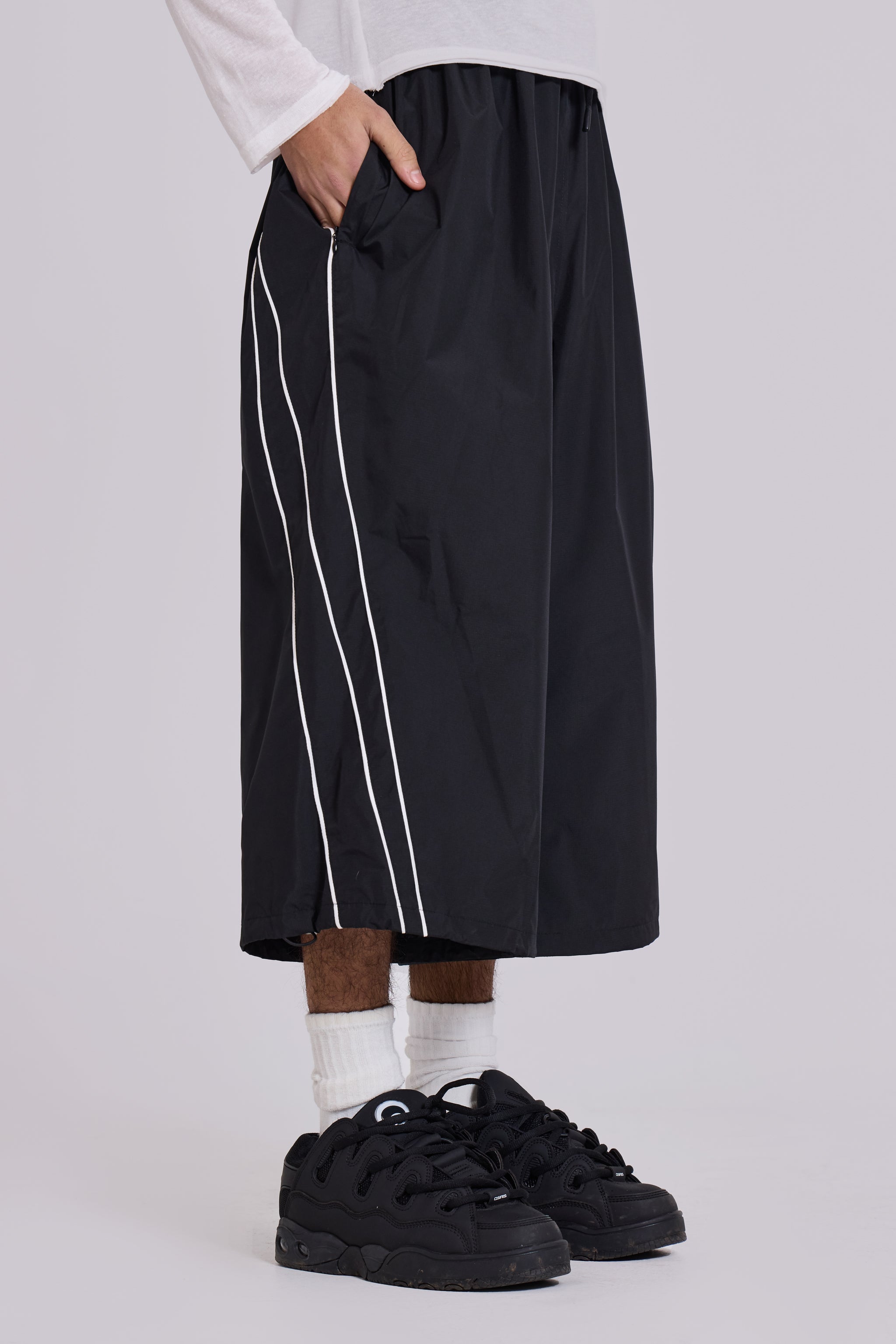 Jaded Man Black Vapor 3/4 Shorts