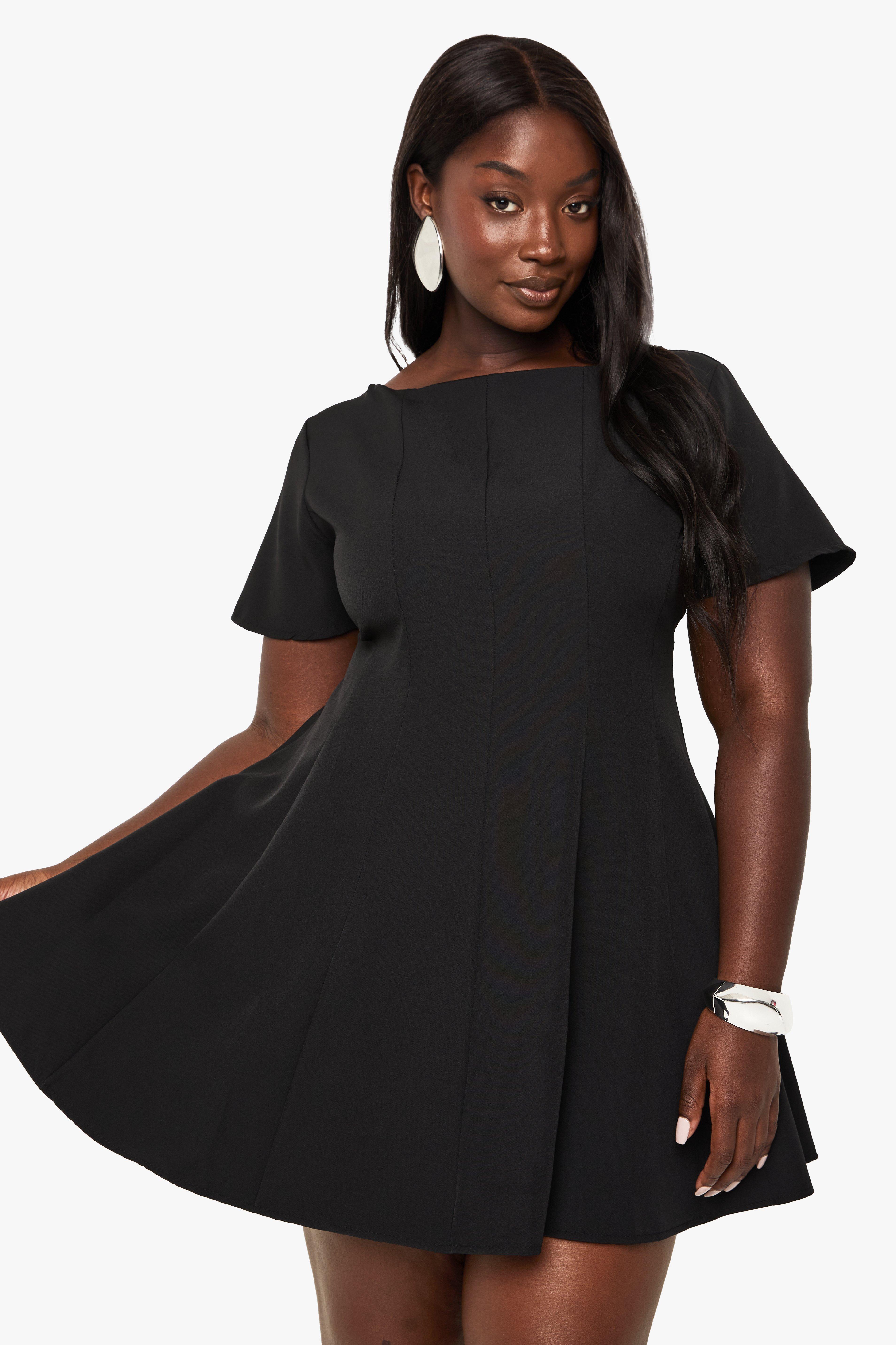 Boohoo Plus Skater Jurk Met Korte Mouwen En Paneel, Black