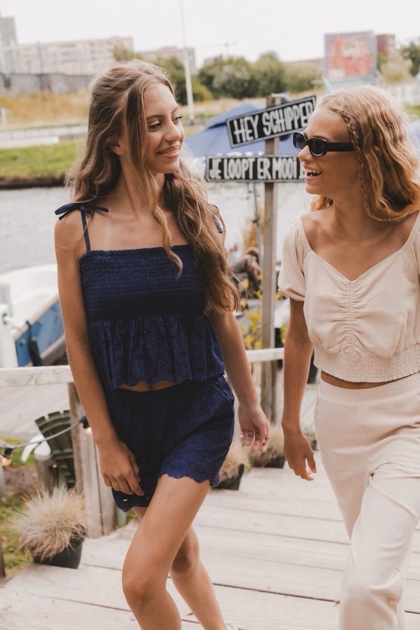 Looxs Revolution Broderie anglaise navy top voor meisjes in de kleur
