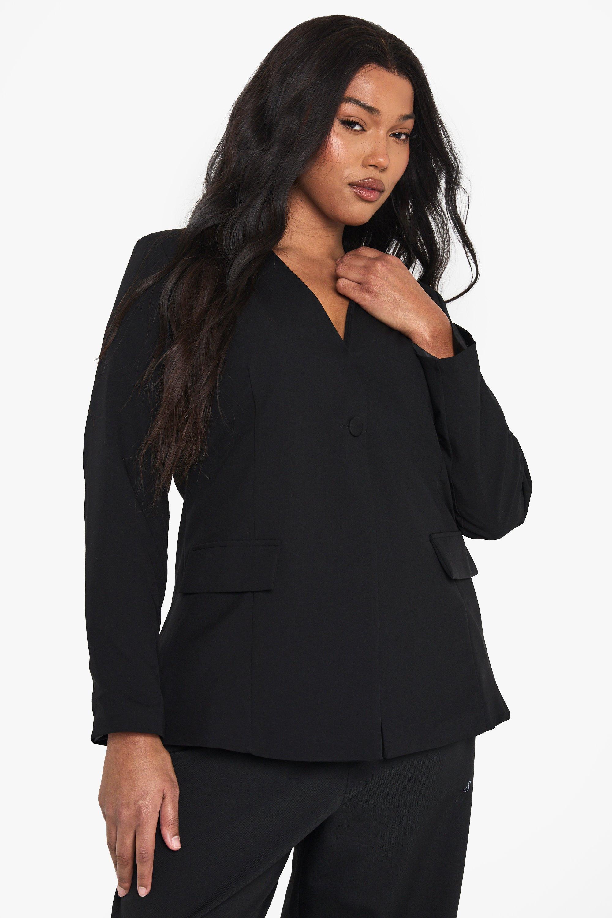 Boohoo Plus Getailleerde Blazer Met Laag Decolleté, Black