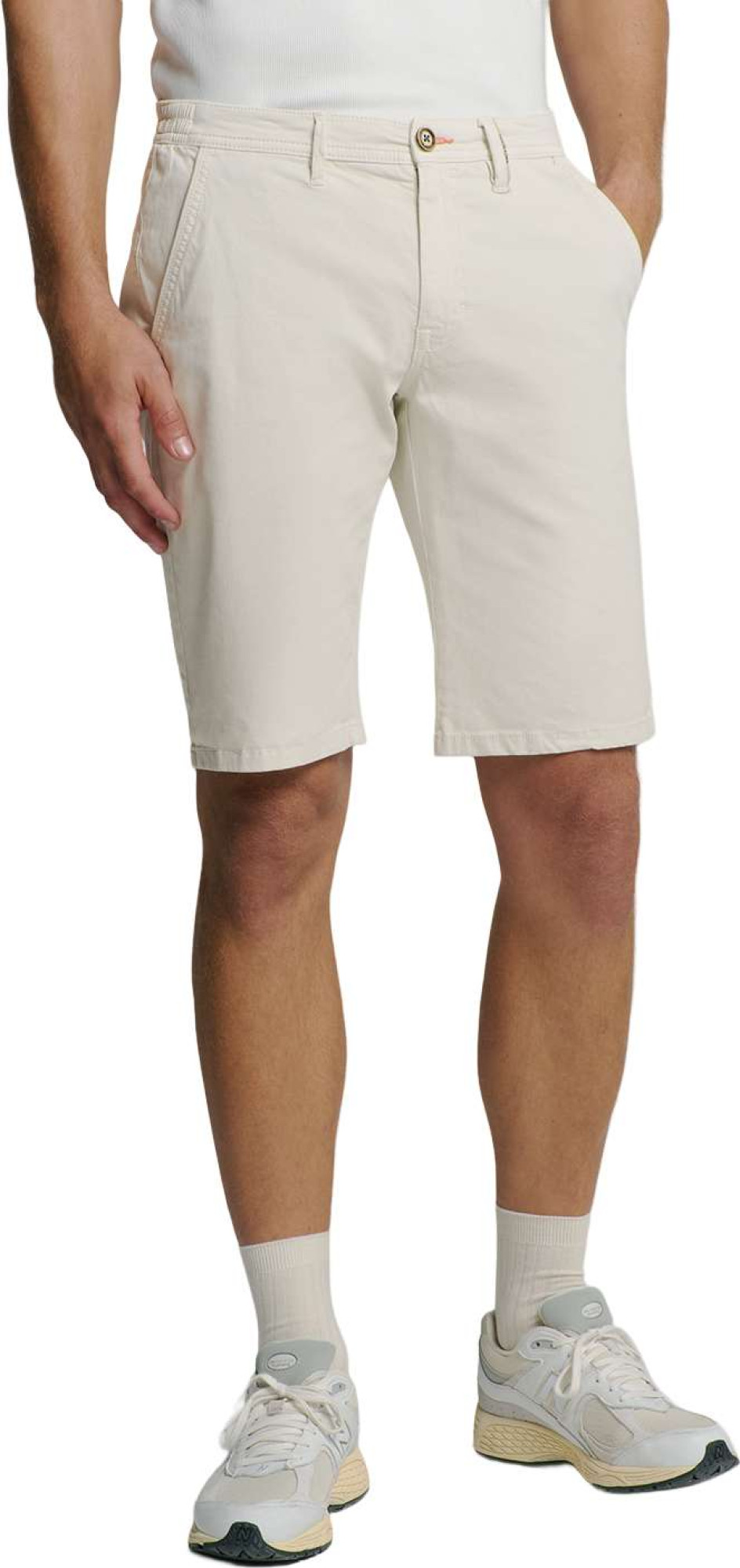 No Excess Short chino garment dyed twill stre chalk
