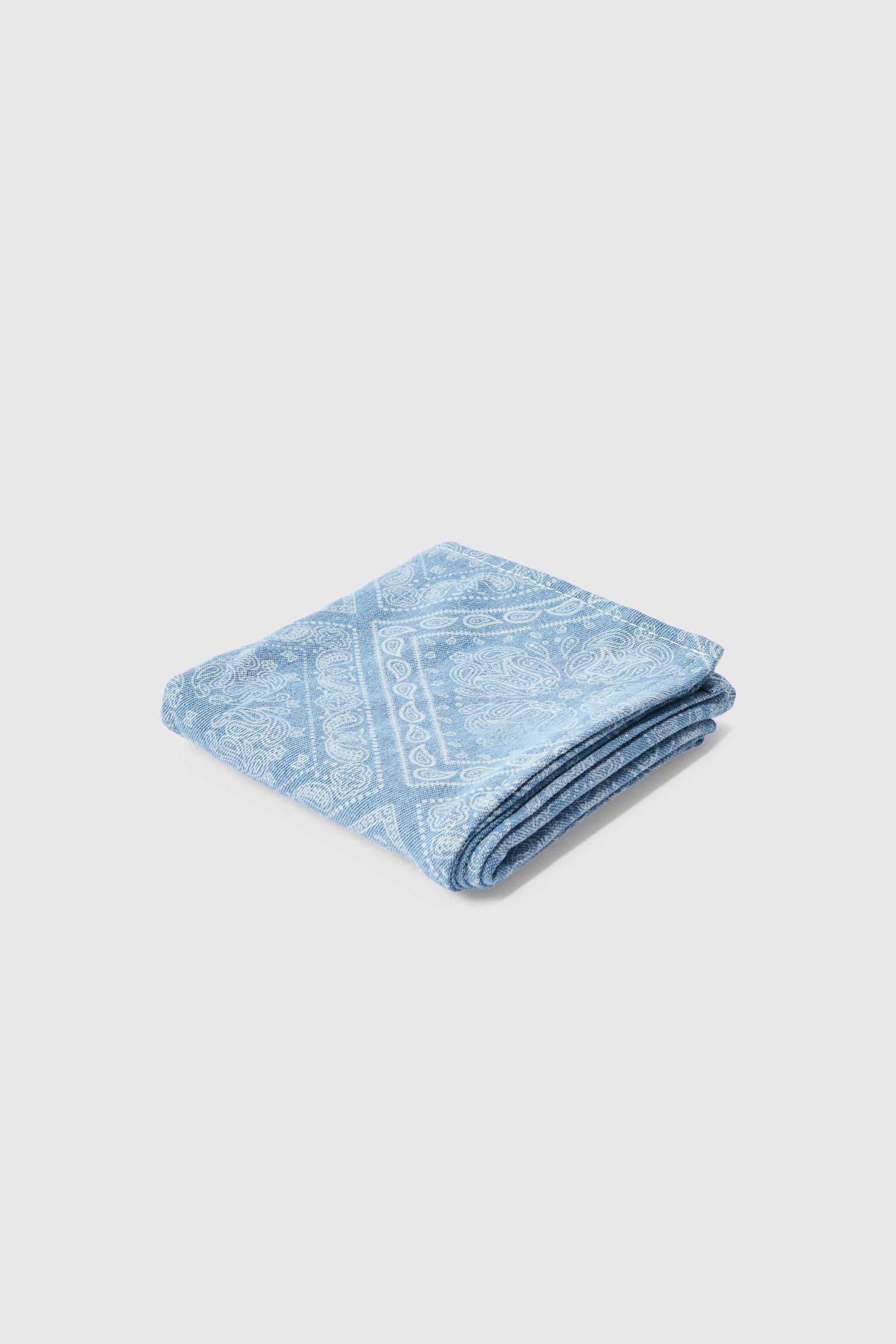 Denim Paisley Bandana Print In Blauw, Blue