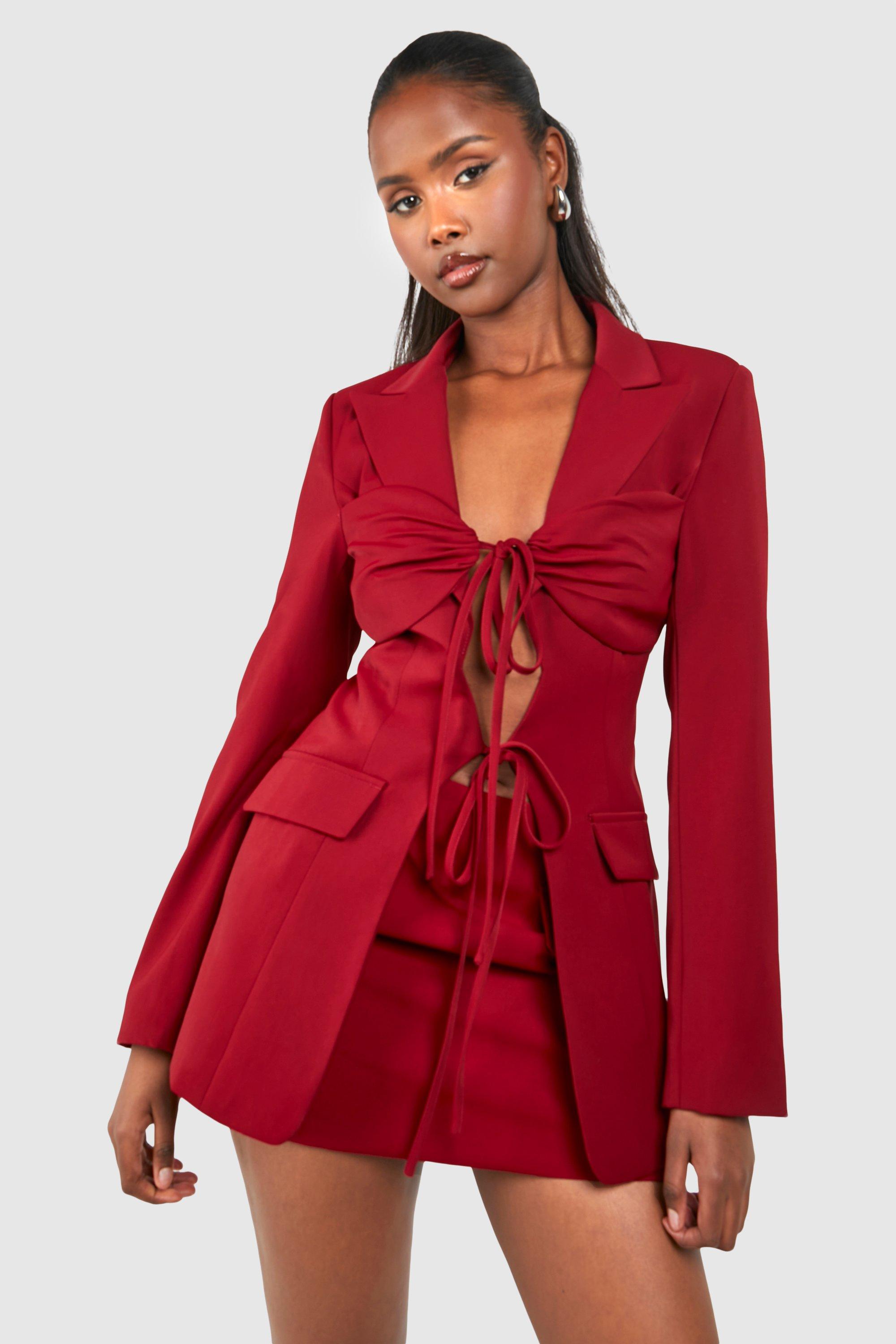 Boohoo Getailleerde Blazer Met Strik, Cherry