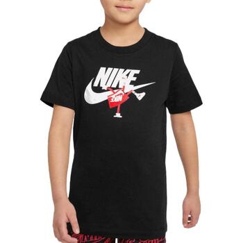Nike T-shirt  -