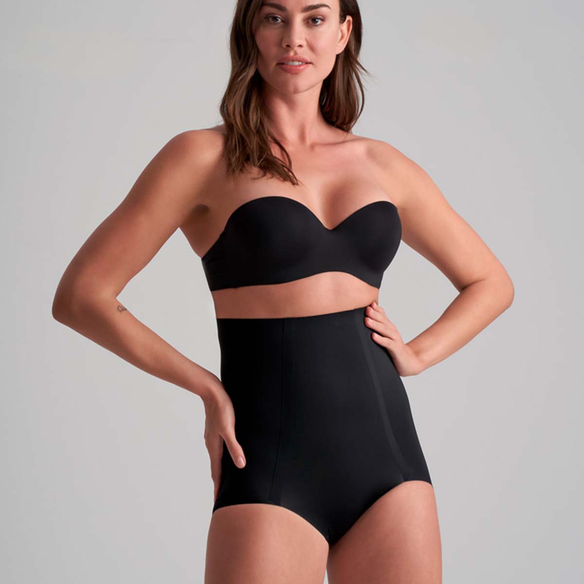 Bye Bra Smooth Essentials High Waist maxi slip, zwart