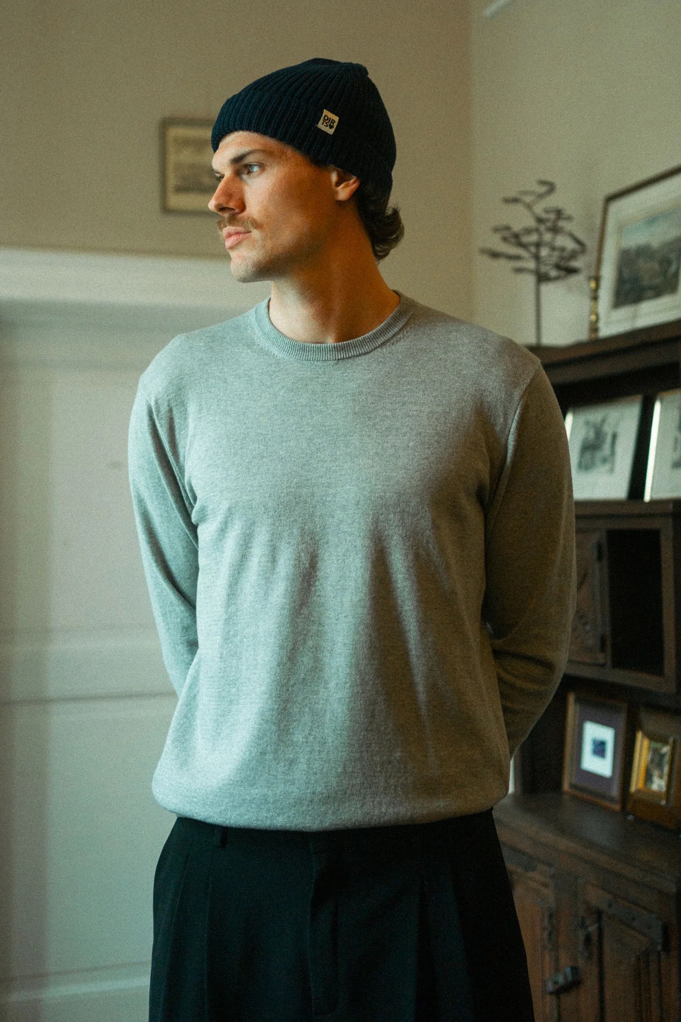 DIRTS Herren vegan Strickpullover Klassischer Rundhalsausschnitt Grau Melange