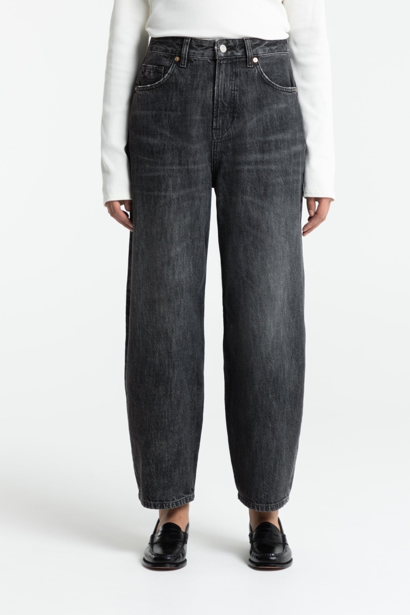 Kings Of Indigo Damen vegan Jeans Leila Ceky Schwarz