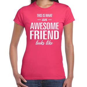 Bellatio This is what an awesome friend looks like cadeau t-shirt Roze