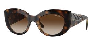 VOGUE VO5480S | Damen-Sonnenbrille | Butterfly | Fassung: Kunststoff Havanna | Glasfarbe: Braun