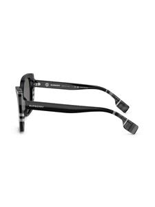 Burberry Eyewear Zonnebril met cat-eye montuur - Zwart