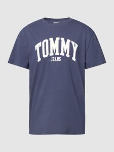 Tommy Jeans T-Shirt TJM CLSC COLLEGE POP TOMMY TEE mit großem Logo-Frontmotiv