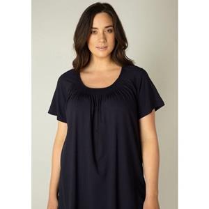 Base Level Curvy T-shirt Yokia In vormvaste katoenmix-kwaliteit