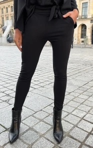 Jurkjes Strik Broek Claire Zwart