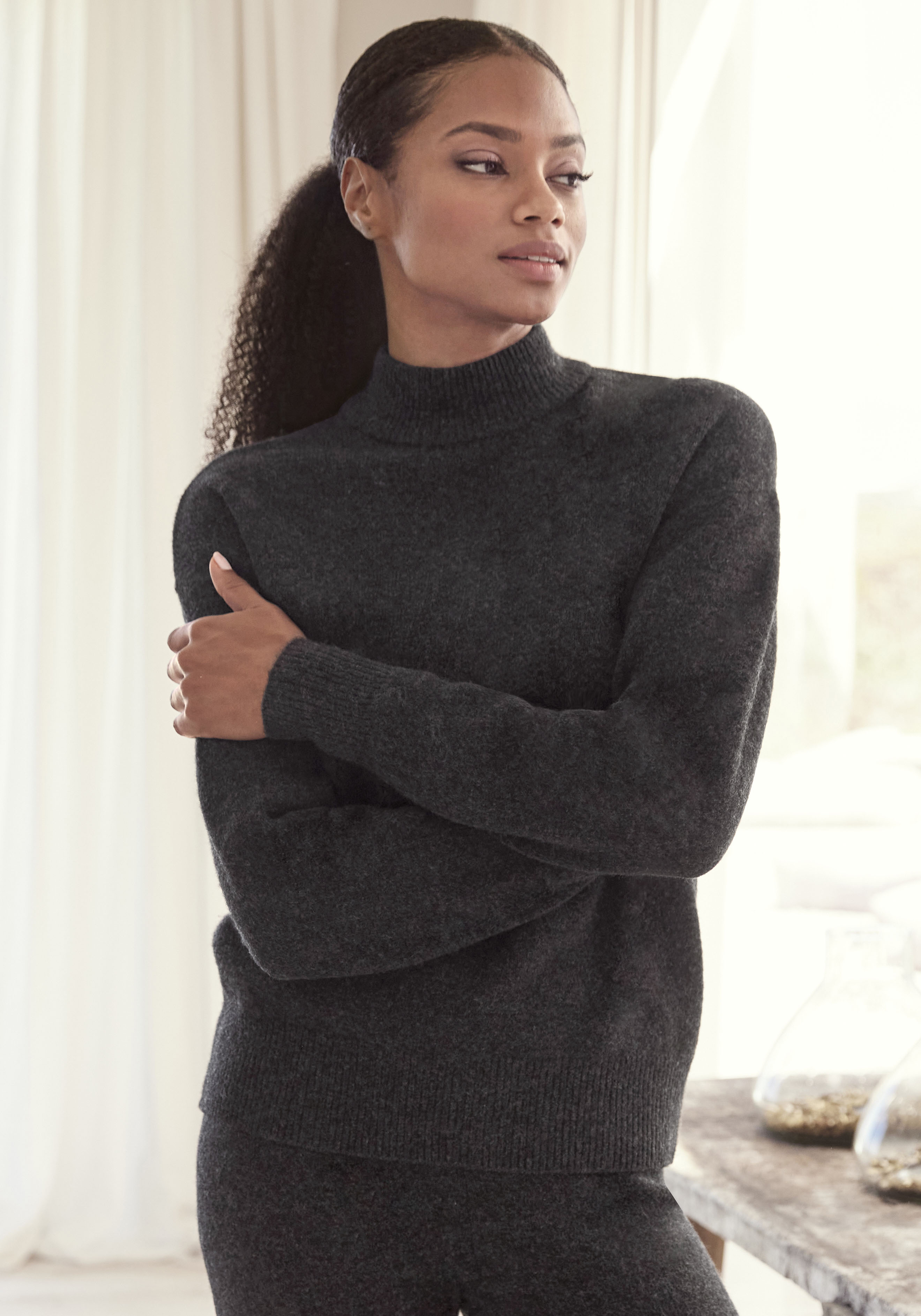 Lascana Gebreide trui -Lounge Pullover met staande kraag en ribboorden, loungewear