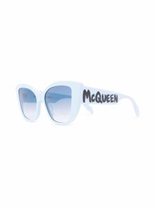 Alexander McQueen Zonnebril met cat-eye montuur - Blauw