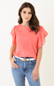 The Musthaves Ruffle Embroidery Top Koraal
