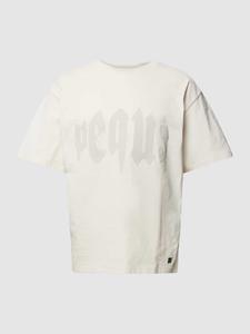 PEQUS T-shirt met extra brede schouders, model 'Mythic'