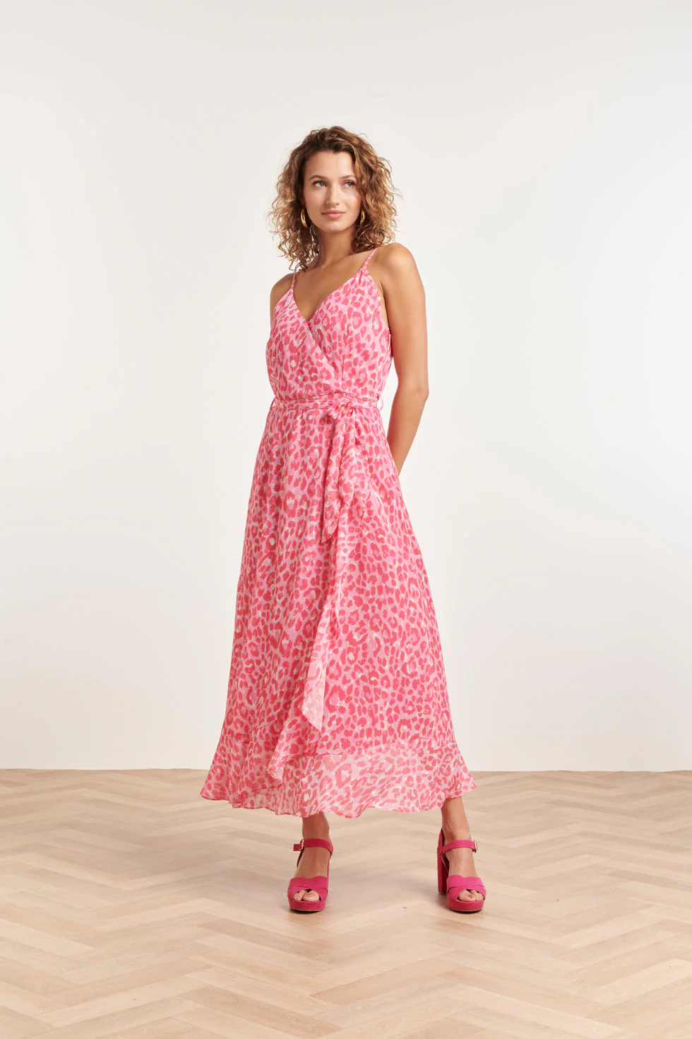 Smashed Lemon 24300 maxi zomerjurk met roze animal print