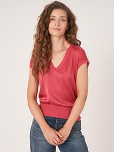 REPEAT cashmere Mouwloze trui met zijden voorkant