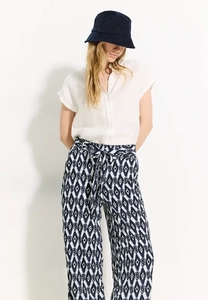 Cecil Broek met print