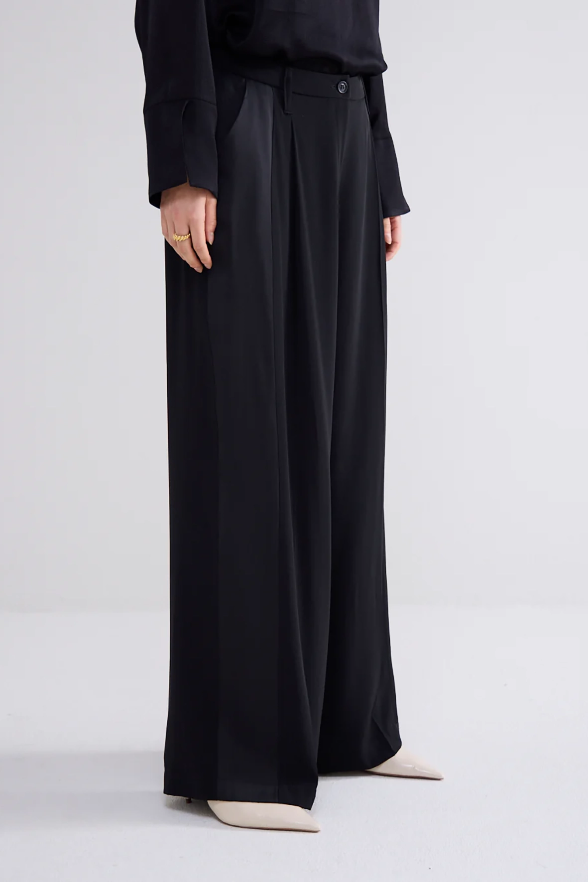 Summum 4s2710-12124 trousers wide leg crepe viscose blend